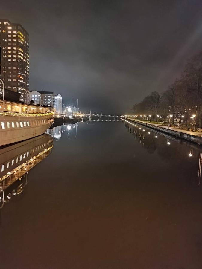 Ferienwohnung Den Unika Sekelskiftsvaningen. Norrtälje Exterior foto